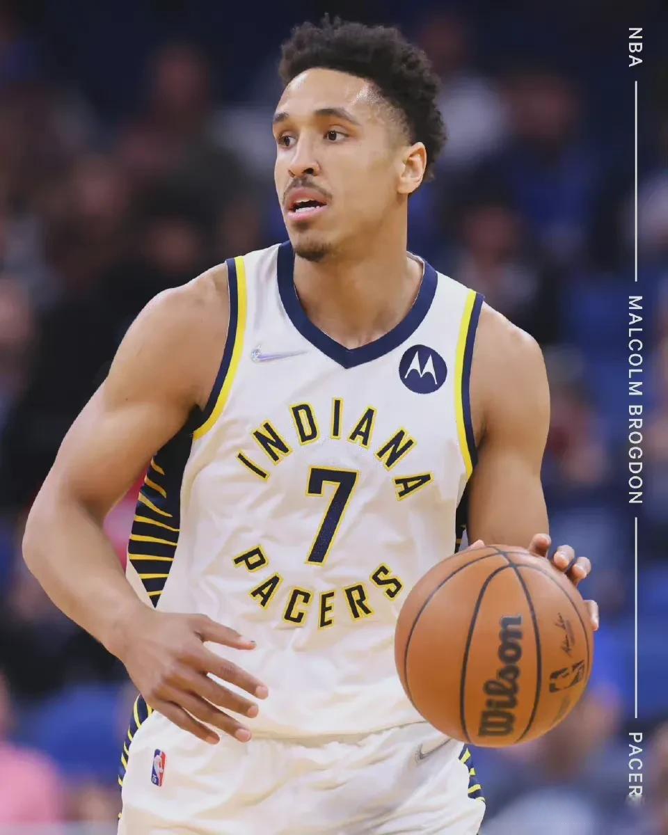 爱游戏体育-关于清晨门兴格拉德巴赫备战NBA季后赛;战术微调细节曝光;目标明确;年轻球员得到机会的信息