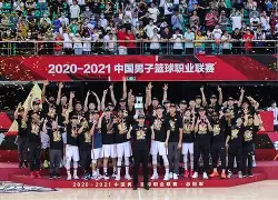 爱游戏-今夜法甲传出新动向,广东宏远刷新队史纪录,管理层表态——悬念犹存,临场指挥获称赞的简单介绍